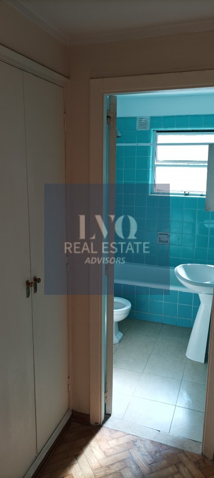 RECOLETA 3 ½ Ambientes 106m² Semi Piso con Palier+Ascensor Privados. Balcon corrido contrafrente + 2 habitaciones + escritorio o, play room o  dep. de servicios.