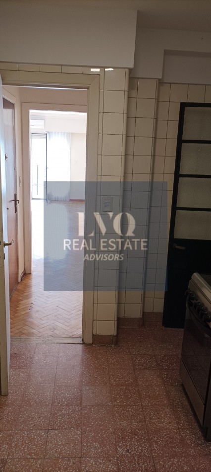 RECOLETA 3 ½ Ambientes 106m² Semi Piso con Palier+Ascensor Privados. Balcon corrido contrafrente + 2 habitaciones + escritorio o, play room o  dep. de servicios.