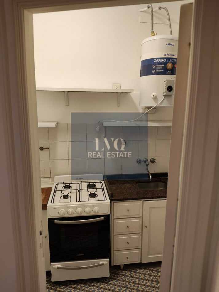 RECOLETA 2 Ambientes muy amplios 40m². RECICLADO A NUEVO
