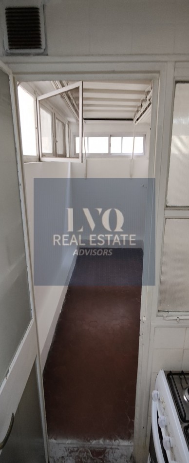 RECOLETA 1½ Ambientes 34 m² RECICLADO A NUEVO + Balcon Frances - Frente Plaza VteLopez Arenales 1560. RECOLETA - CABA. DIVINO