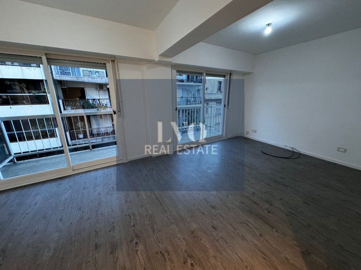 3 Ambientes con amplio living y balcon al frente en Montevideo y Arenales