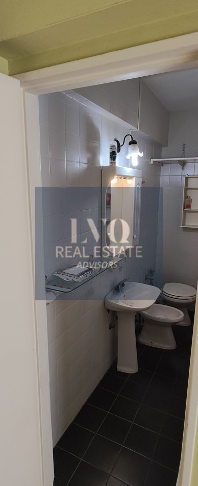 RECOLETA 1 Ambiente 27 m² Todo SOL- Frente Plaza Vte. Lopez Arenales 1560. RECOLETA - CABA. DIVINO