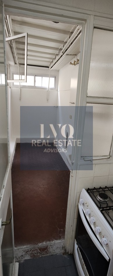 RECOLETA 1½ Ambientes 34 m² RECICLADO A NUEVO + Balcon Frances - Frente Plaza VteLopez Arenales 1560. RECOLETA - CABA. DIVINO