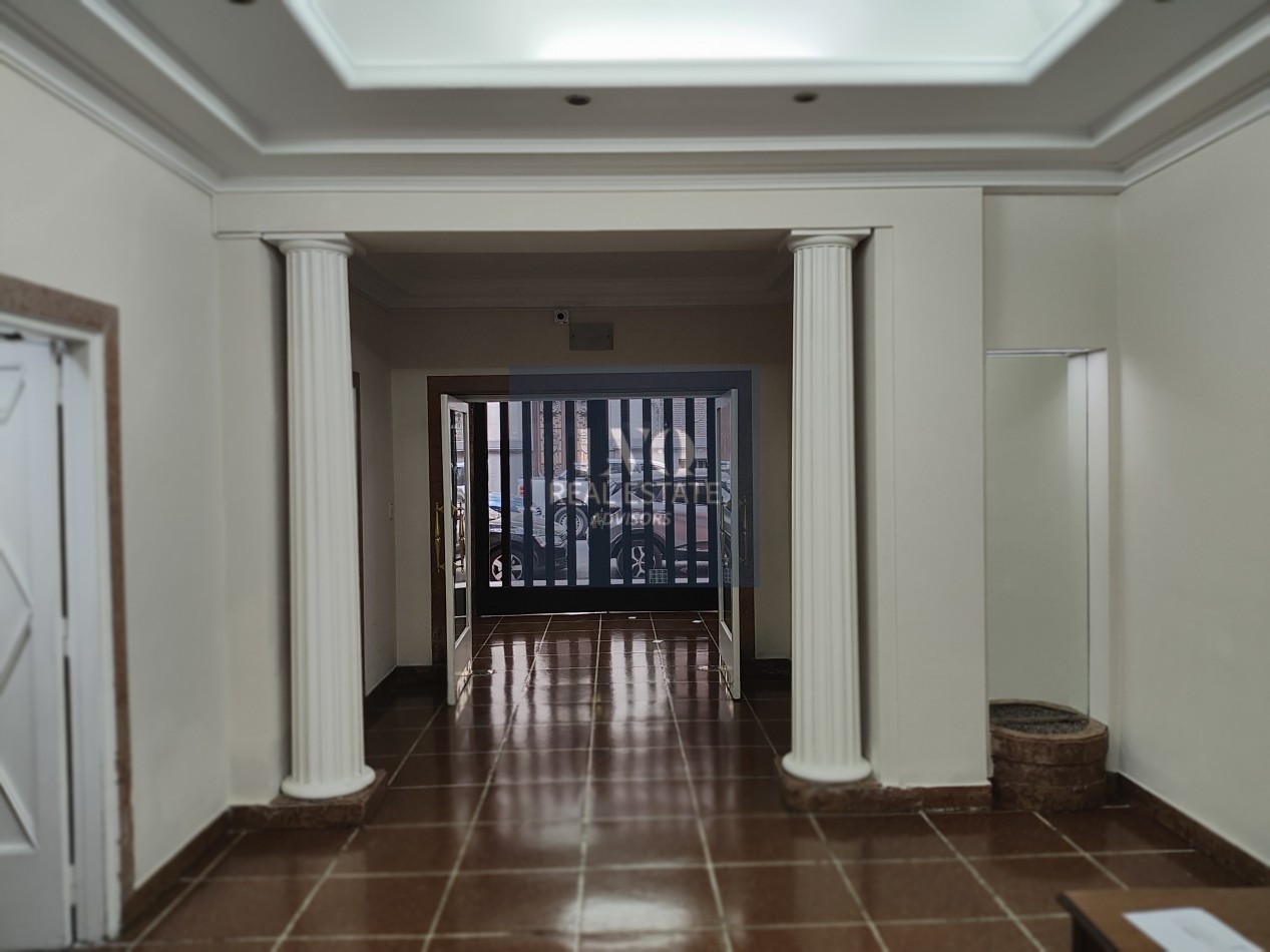 RECOLETA 3 Ambientes 80m² DIVINO + Balcon al Frente TODO SOL. - RECICLADO