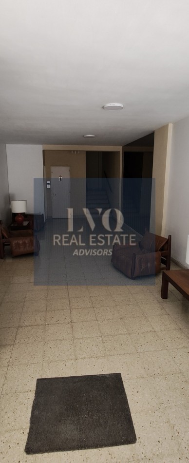 BARRIO NORTE 3 Ambientes ARENALES 2673 Piso 4. TODO LUZ+LIVING con BALCON CORRIDO+2 Habitaciones+Cocina independiente c/ comedor+Baño Completo+Toillette