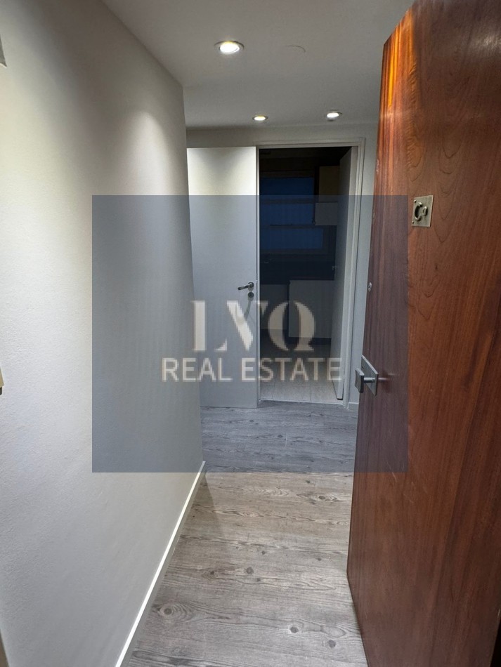 3 Ambientes con amplio living y balcon al frente en Montevideo y Arenales