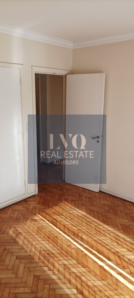 RECOLETA 3 ½ Ambientes 106m² Semi Piso con Palier+Ascensor Privados. Balcon corrido contrafrente + 2 habitaciones + escritorio o, play room o  dep. de servicios.