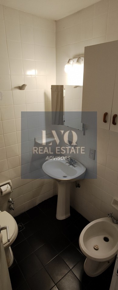 RECOLETA 1½ Ambientes 34 m² RECICLADO A NUEVO + Balcon Frances - Frente Plaza VteLopez Arenales 1560. RECOLETA - CABA. DIVINO
