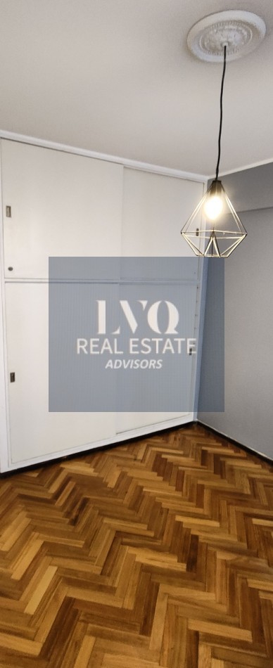 BARRIO NORTE 3 Ambientes ARENALES 2673 Piso 4. TODO LUZ+LIVING con BALCON CORRIDO+2 Habitaciones+Cocina independiente c/ comedor+Baño Completo+Toillette