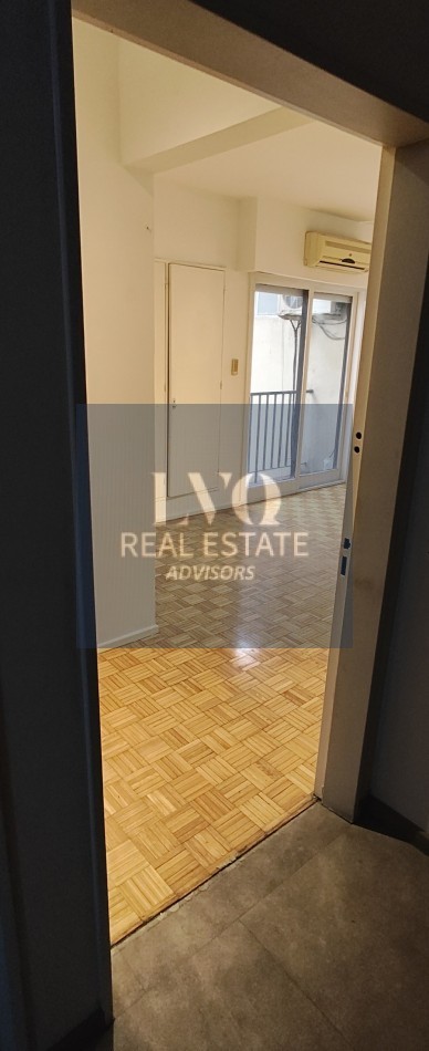 RECOLETA 1½ Ambientes 34 m² RECICLADO A NUEVO + Balcon Frances - Frente Plaza VteLopez Arenales 1560. RECOLETA - CABA. DIVINO