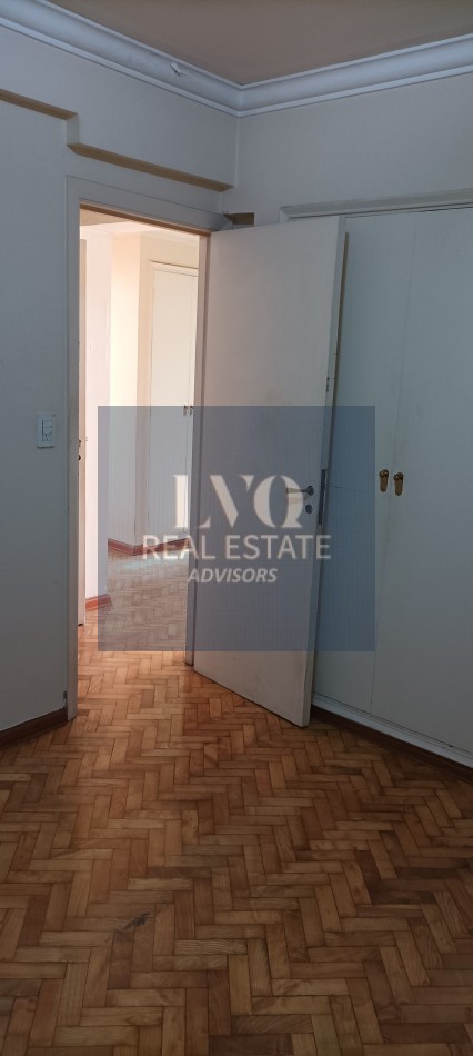 RECOLETA 3 ½ Ambientes 106m² Semi Piso con Palier+Ascensor Privados. Balcon corrido contrafrente + 2 habitaciones + escritorio o, play room o  dep. de servicios.
