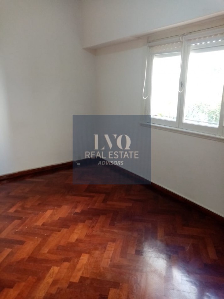 NUÑEZ River 3 Ambientes 52m² Semi Piso x escalera Tipo PH BAJAS EXPENSAS. Contrafrente super silencioso y muy luminoso. 2 habitaciones + cocina comedor + Terraza con Baulera