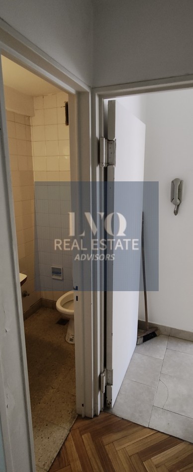 BARRIO NORTE 3 Ambientes ARENALES 2673 Piso 4. TODO LUZ+LIVING con BALCON CORRIDO+2 Habitaciones+Cocina independiente c/ comedor+Baño Completo+Toillette