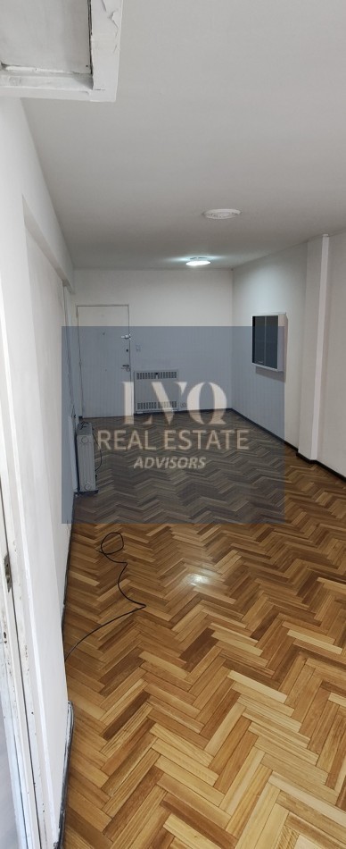 BARRIO NORTE 3 Ambientes ARENALES 2673 Piso 4. TODO LUZ+LIVING con BALCON CORRIDO+2 Habitaciones+Cocina independiente c/ comedor+Baño Completo+Toillette
