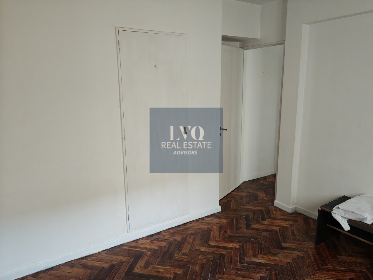 ALTO Palermo 2 Ambientes DIVINO reciclados amplio con buena luz y ventilacion. BAJAS Expensas.-