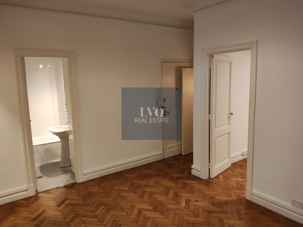 RECOLETA 2 Ambientes muy amplios 40m². RECICLADO A NUEVO