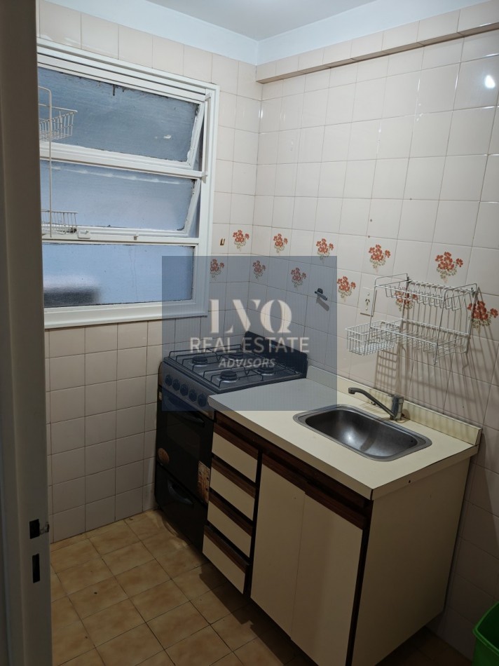 RECOLETA 1 Ambiente - Montevideo 1192 Piso 7 Depto E - RECICLADO.- APTO PROFESIONAL.-
