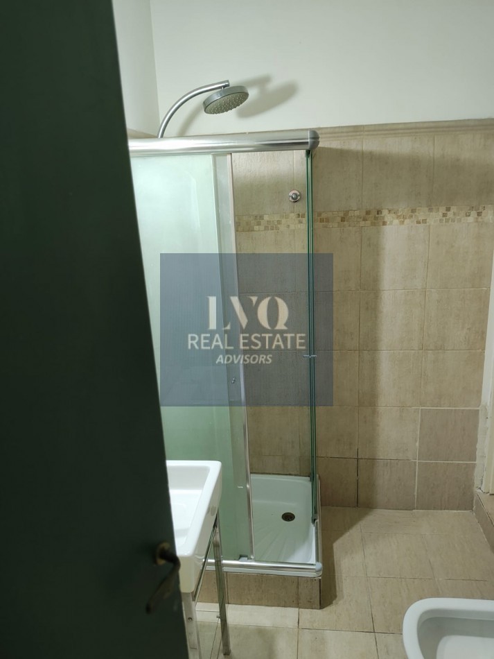 RECOLETA 2 Ambientes muy amplios 40m² + Patio Interno 6m²