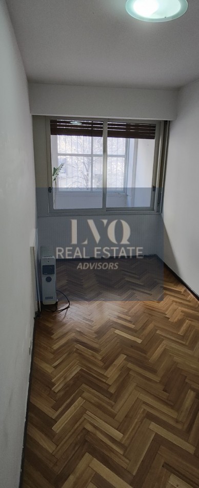 BARRIO NORTE 3 Ambientes ARENALES 2673 Piso 4. TODO LUZ+LIVING con BALCON CORRIDO+2 Habitaciones+Cocina independiente c/ comedor+Baño Completo+Toillette