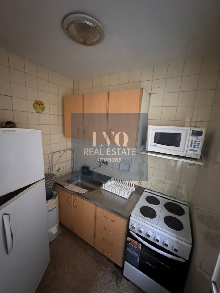 RECOLETA 1 AMBIENTE - Rodriguez Peña al 1180 Piso 9 - Monoambiente con COCINA + Baño Independiente IDEAL A RECICLAR