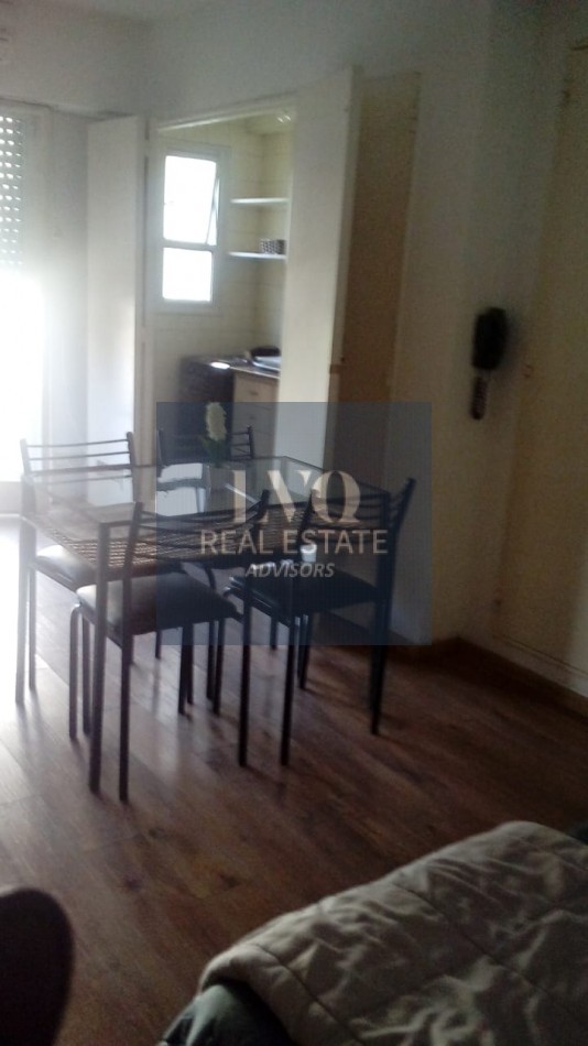 RECOLETA 1 Ambiente - Av. Las Heras 1621 Piso 4 Depto E - AMOBLADO + Balcon- A metros de la Plaza VICENTE LOPEZ
