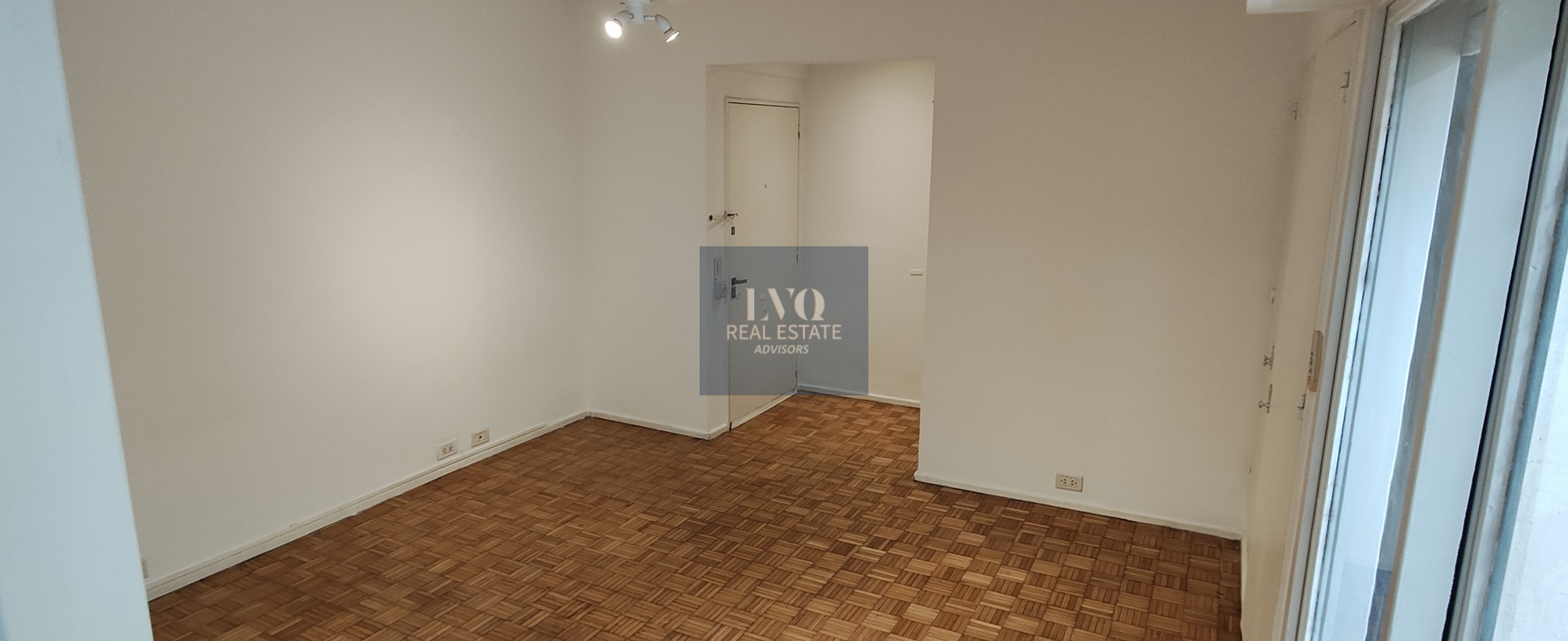 RECOLETA 1½ Ambientes 34 m² RECICLADO A NUEVO + Balcon Frances - Frente Plaza VteLopez Arenales 1560. RECOLETA - CABA. DIVINO