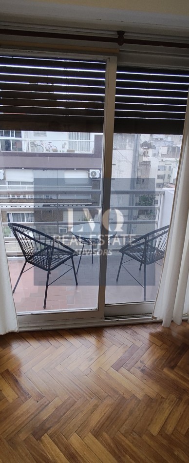 RECOLETA 2 Ambientes muy amplios 45m² + BALCON al Frente 2m². - En Tradicional Edificio de categoria en Recoleta. Muy luminoso a la calle Rodriguez Peña