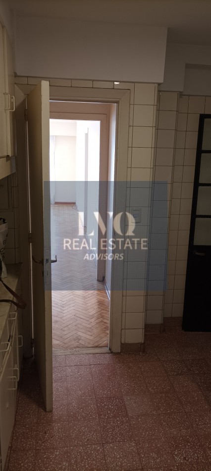 RECOLETA 3 ½ Ambientes 106m² Semi Piso con Palier+Ascensor Privados. Balcon corrido contrafrente + 2 habitaciones + escritorio o, play room o  dep. de servicios.