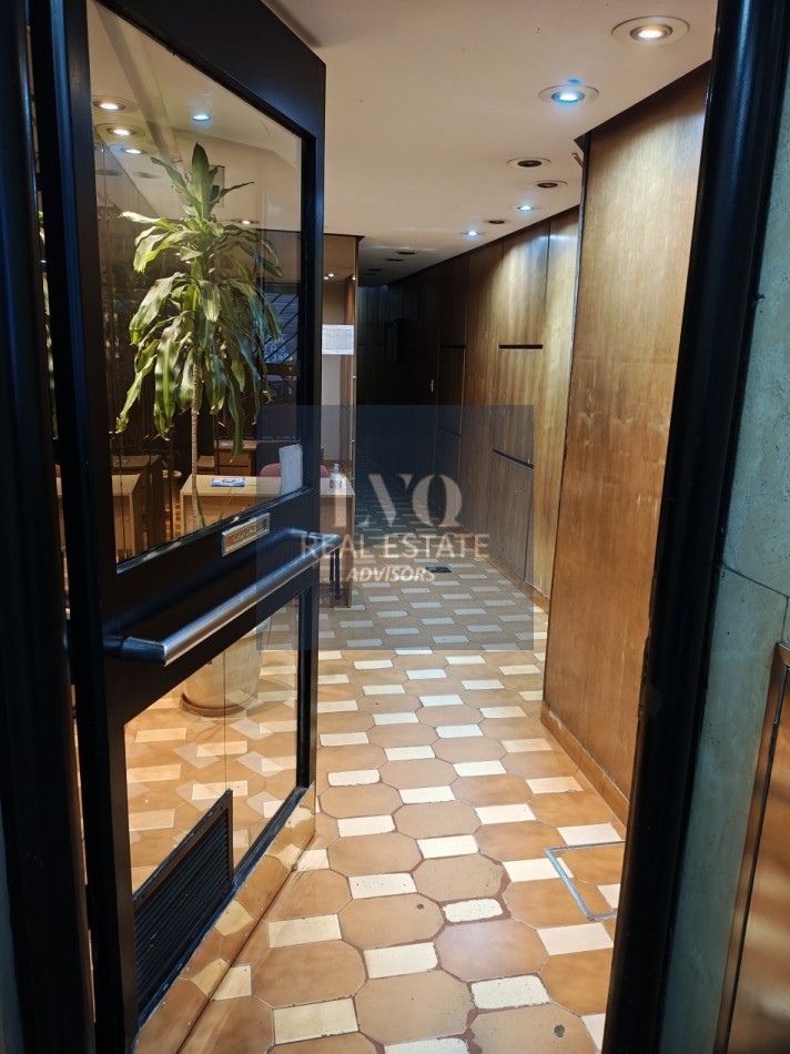 RECOLETA 1 Ambiente RESERVADO - MUY AMPLIO + BALCON - Superficie 31m² aprox.- Cocina + Lavadero independiente suoer LUMINOSO. Con ventanales externos al frente sobre la calle Riobamba Ambiente Ppal. con acceso a Cocina con amplio espacio Heladera y Baño c
