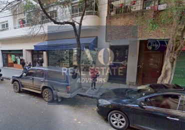 RECOLETA 1 Ambiente MUY AMPLIO + BALCON - Superficie 31m² aprox.- Cocina + Lavadero independiente suoer LUMINOSO. Con ventanales externos al frente sobre la calle Riobamba Ambiente Ppal. con acceso a Cocina con amplio espacio Heladera y Baño con ducha con