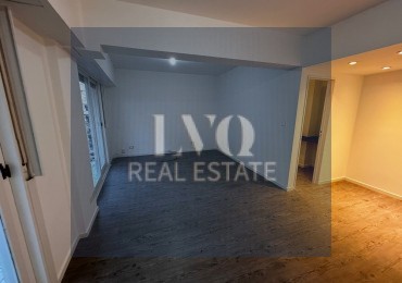 3 Ambientes con amplio living y balcon al frente en Montevideo y Arenales